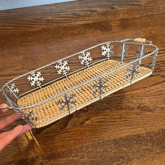 Pyrex Holiday Serving Baskets- Set of 2 - Picture 2 of 9